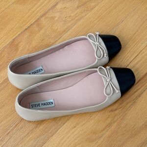 Steve Madden Beige Flats with Black Cap Toe and Bow